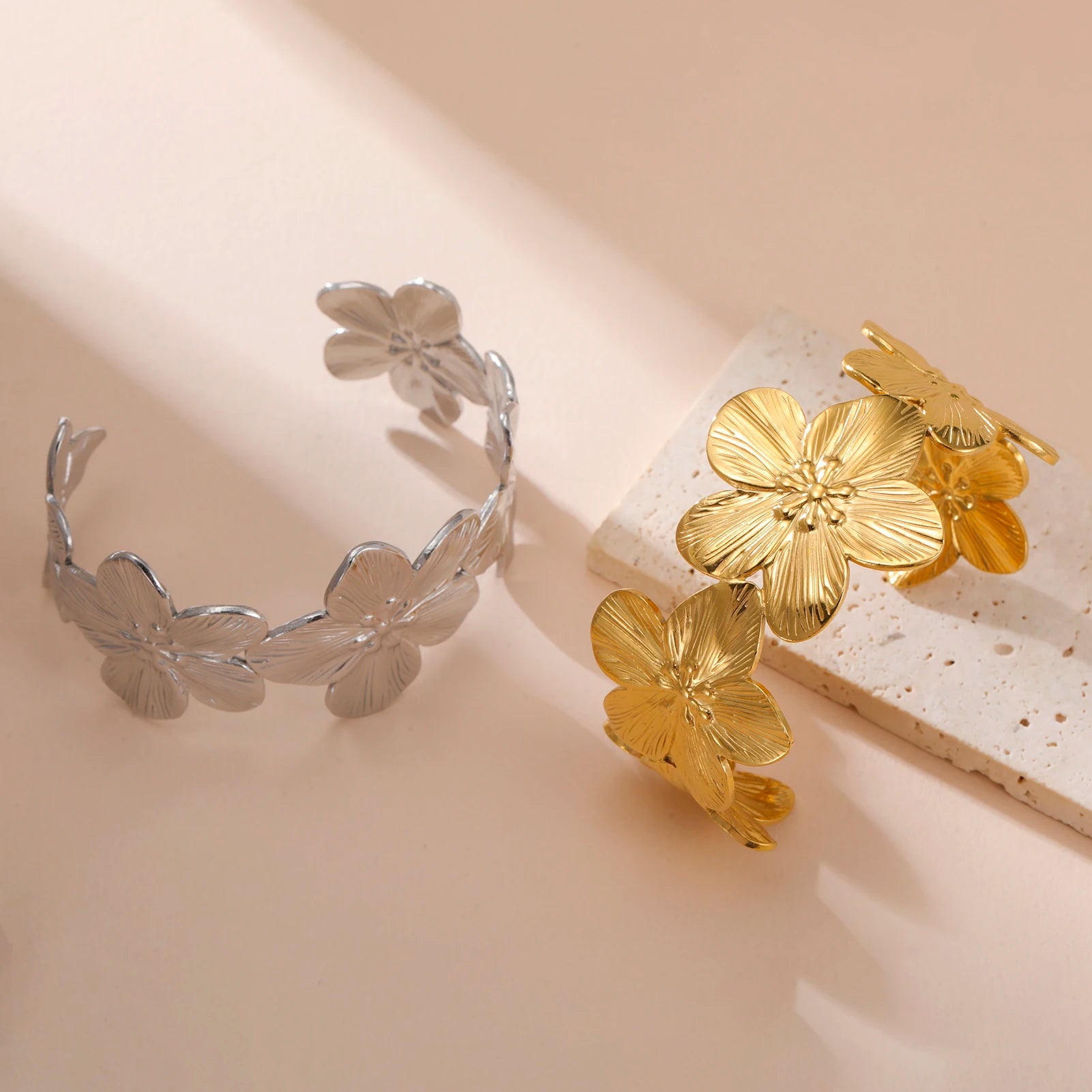 Fashion Big Flowers Cuff Bracelet for Women Stainless Steel Gold Color Bangle Bohemian Jewelry Wedding Gift