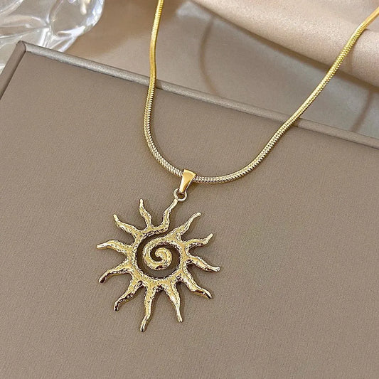Vintage Chic Sun Shaped Pendant Stainless Steel Necklace Statement Golden Fashion Jewlery Gift