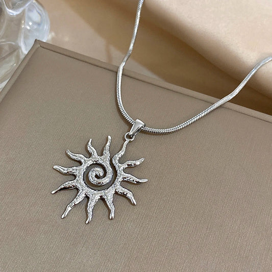 Vintage Chic Sun Shaped Pendant Stainless Steel Necklace Statement Golden Fashion Jewlery Gift